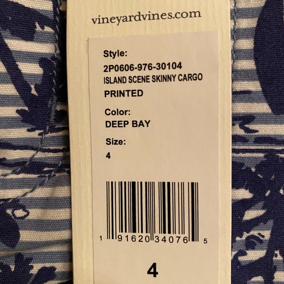 Vineyard Vines Island Scene Skinny Cargo! NWT! - Picture 3 of 5